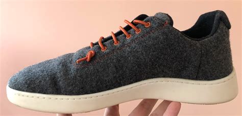 baabuk sneakers